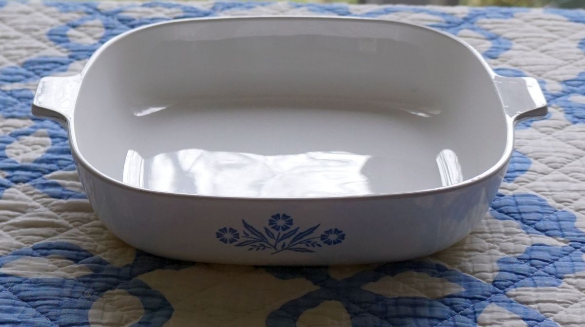  PYREX CORNFLOWER LARGE COLLECTIBLE BAKING PAN EUC GET READY FOR THE